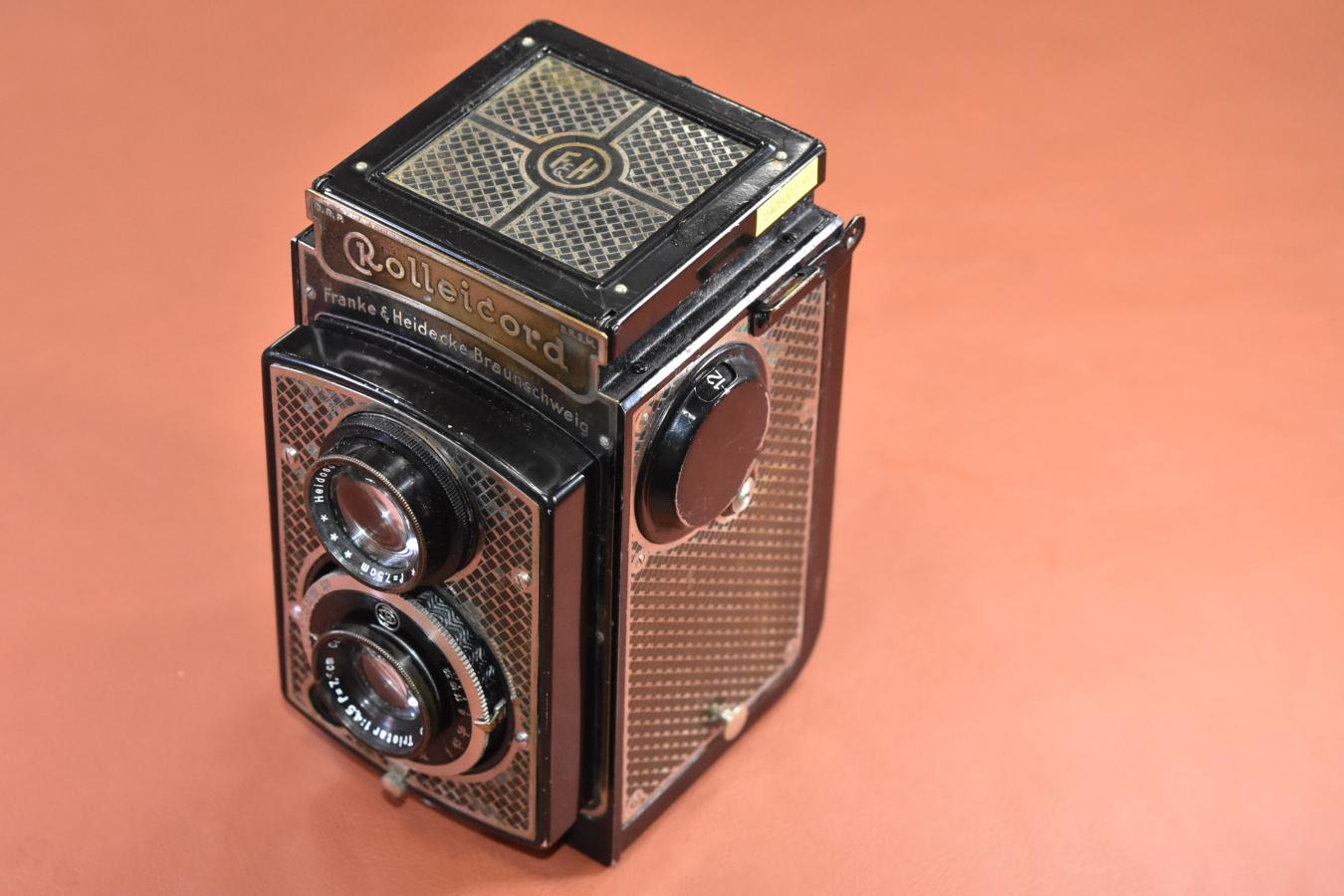 Rolleicord I Art Deco【Carl Zeiss Jena Triotar 7.5cm F4.5 レンズ搭載】