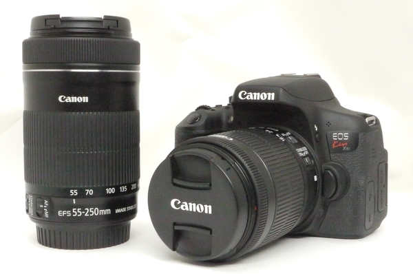 キャノン EOS Kiss X8i ダブルズームキット (18-55mm STM、55-250mm STM) 元箱一式付 極上美品