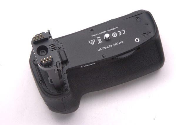 バッテリーグリップBG-E21 (EOS 6D Mark II 用)