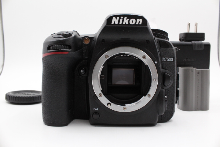 ＜＜シャッター回数82,205回！！＞＞【美品】NIKON ニコン デジタル一眼レフカメラ D7500 ボディ ブラック #LE2025420
