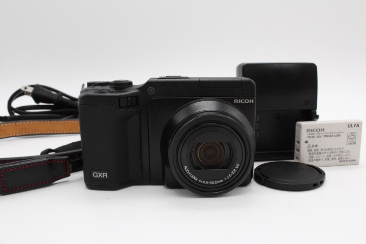 ＜＜シャッター数ボディ006 カメラユニット338！！＞＞【美品】RICOH デジタルカメラ GXR+P10KIT 28-300mm 170550 #LE2025553