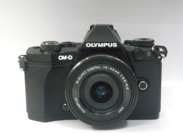 OM-D E-M5 MarkII MズイコーD14-42EZ