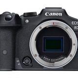 EOS R7ボディー 新品 