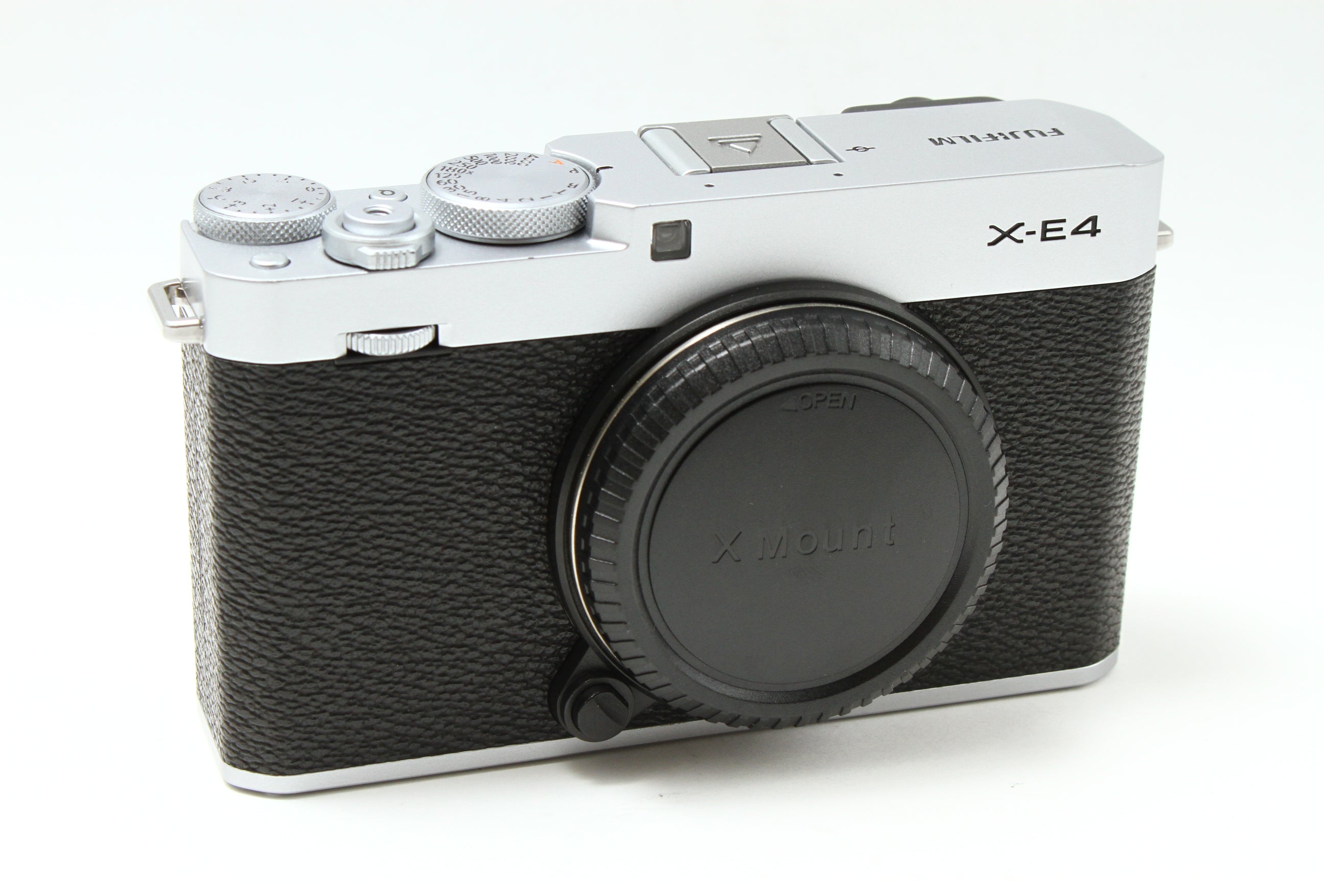 X-E4 シルバー