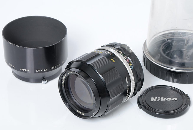 Nikon Nikkor-P Auto 105/2.5